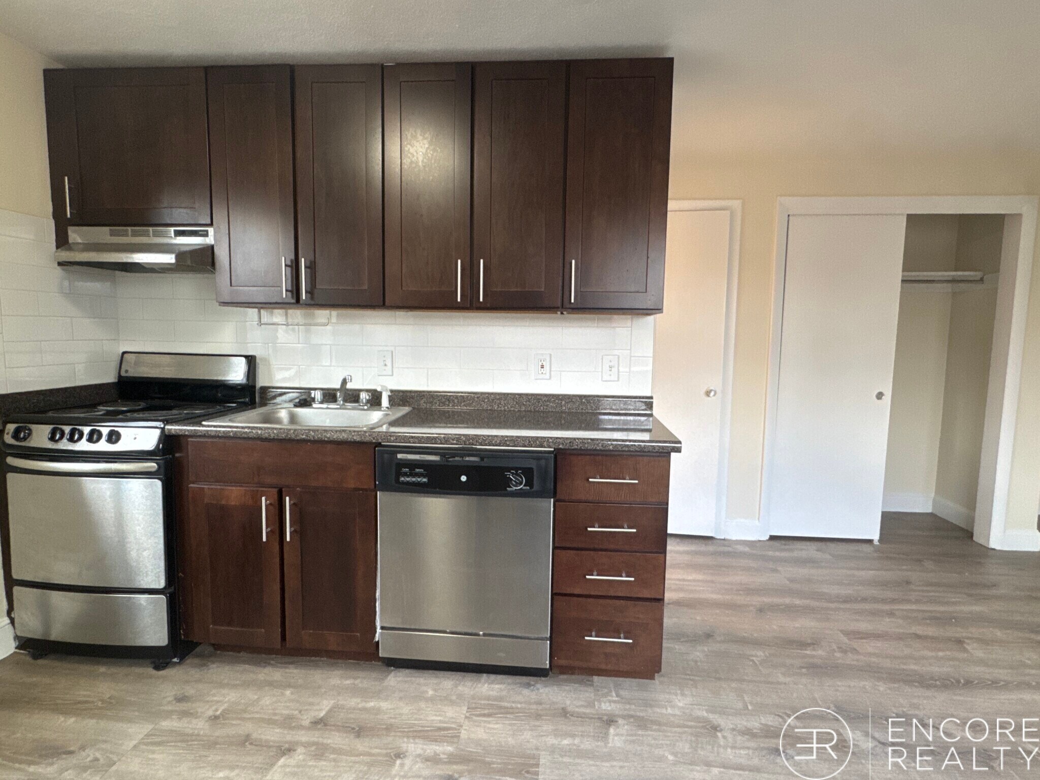 Building Photo - 9 Chester St