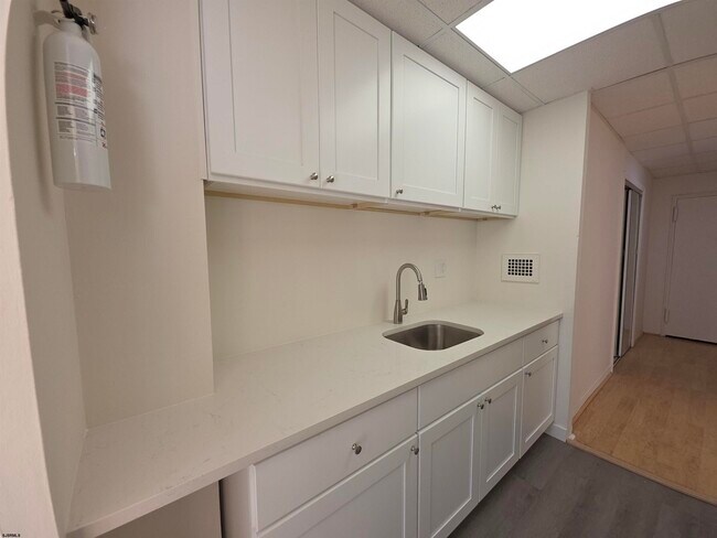 Building Photo - 2834 Atlantic Ave