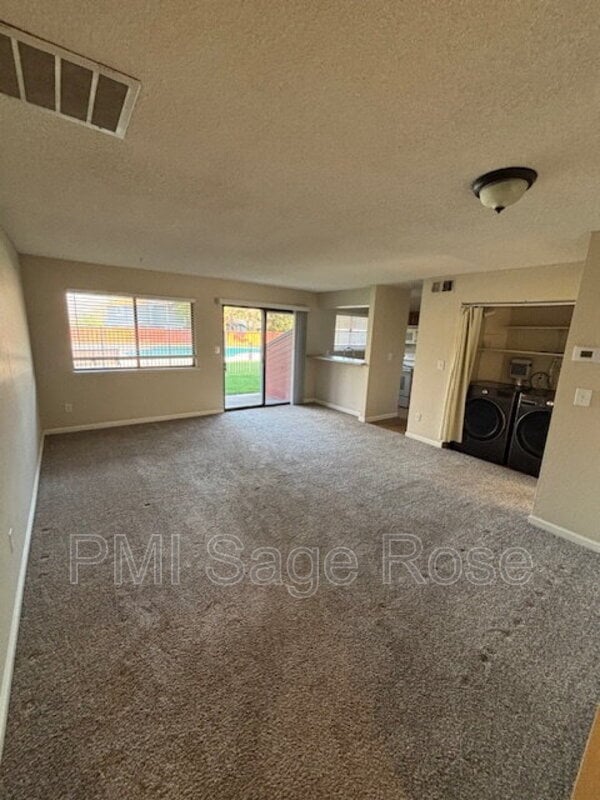 Building Photo - 3192 Bristle Branch Dr