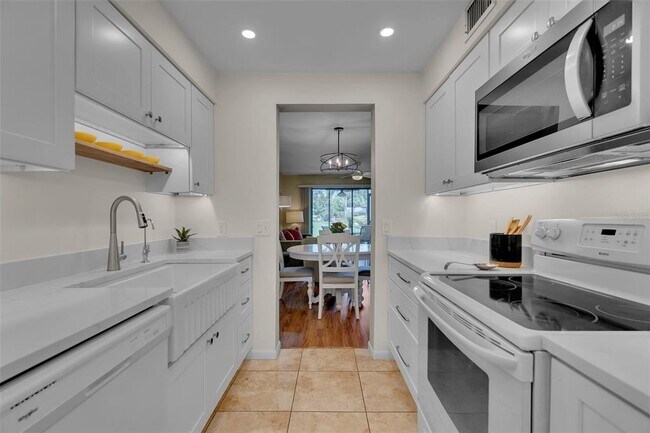 Building Photo - 4644 Longwater Chase