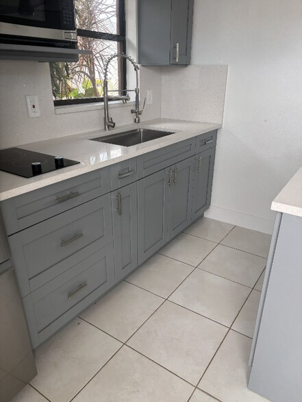 Building Photo - 4513 W Jean St