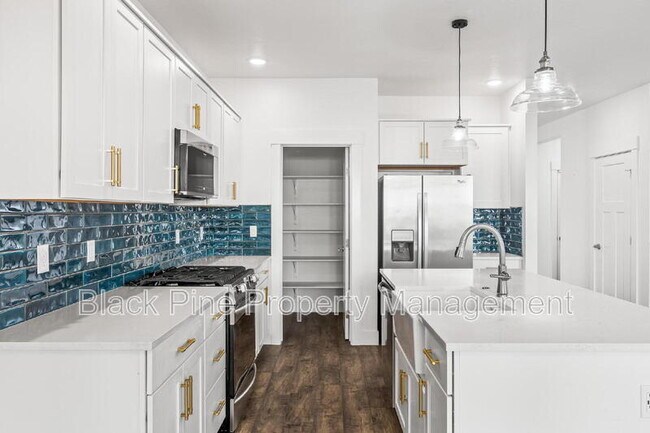 Building Photo - 7184 W Riverwood St