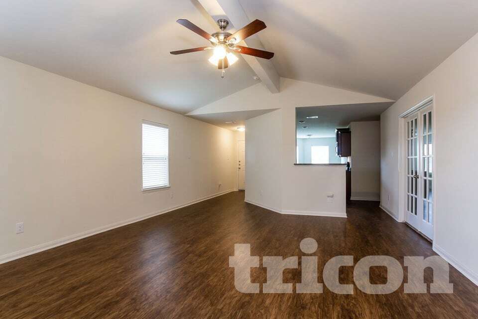 Building Photo - 2310 Regatta Ln
