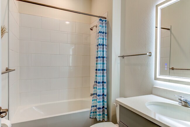 Building Photo - 339 Barebow Ln