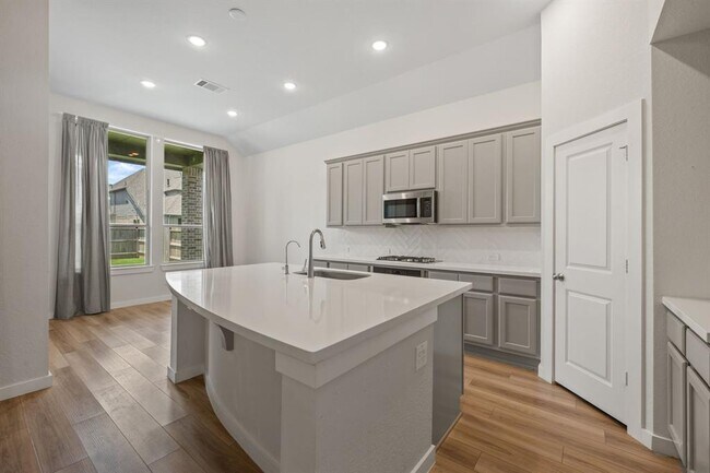 Building Photo - 17110 Mystic Rivers Ln