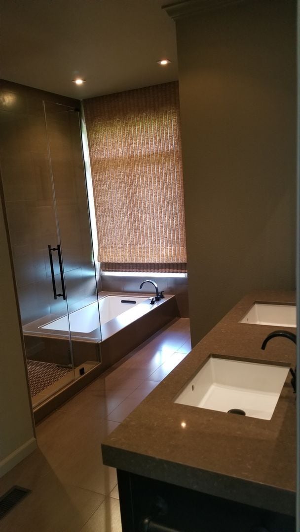 Building Photo - Gorgeous, Corner Lot with all the extras.