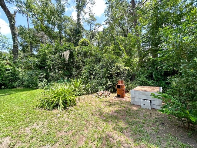 Building Photo - 1824 SW 35th Ave