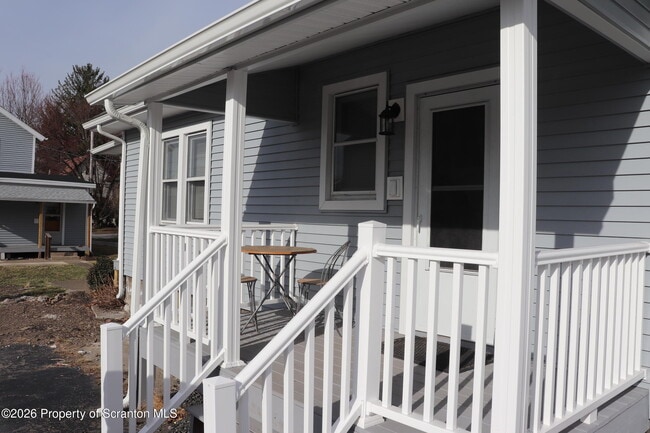 Building Photo - 712 W Lackawanna Ave