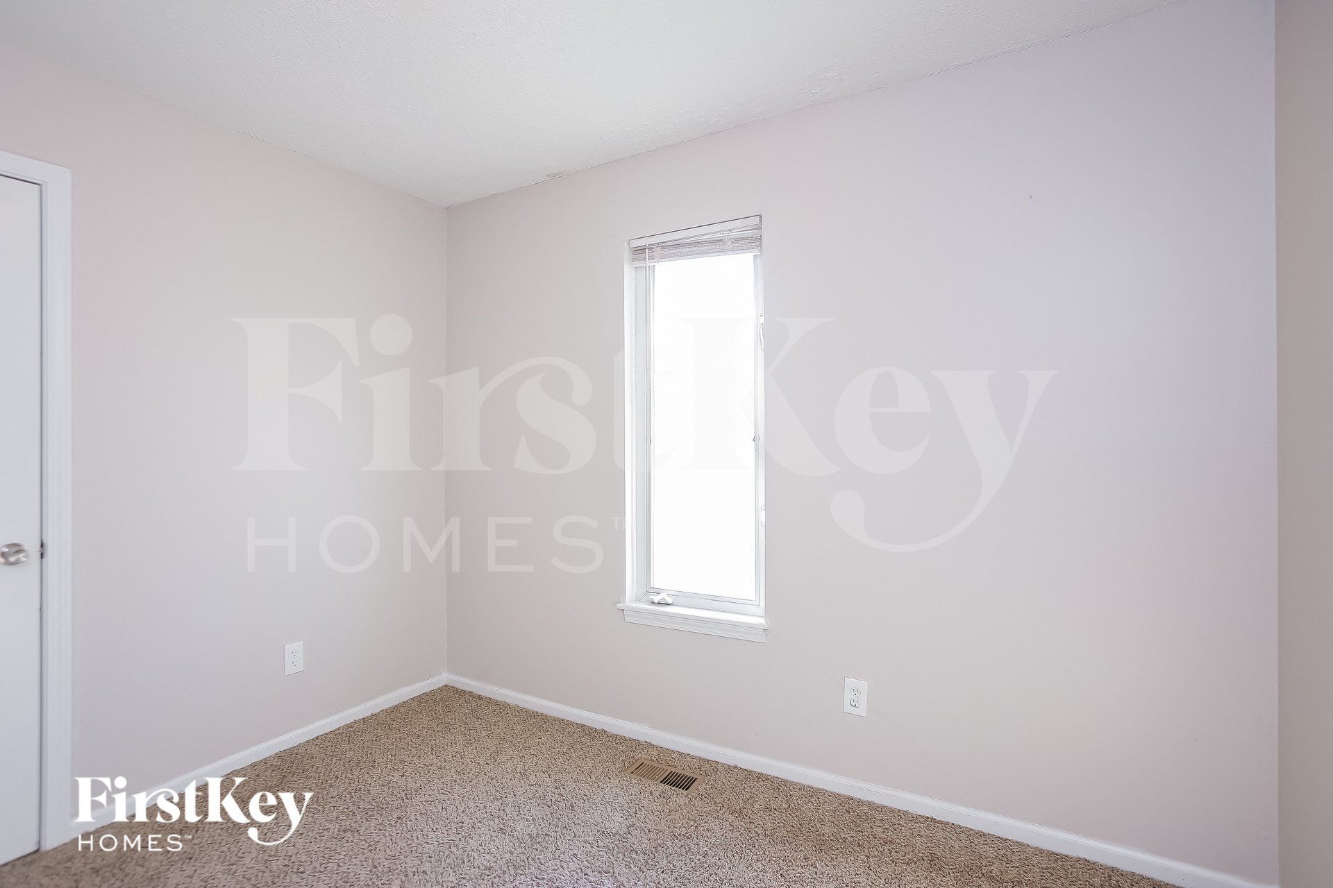 Building Photo - 11008 E 83rd St