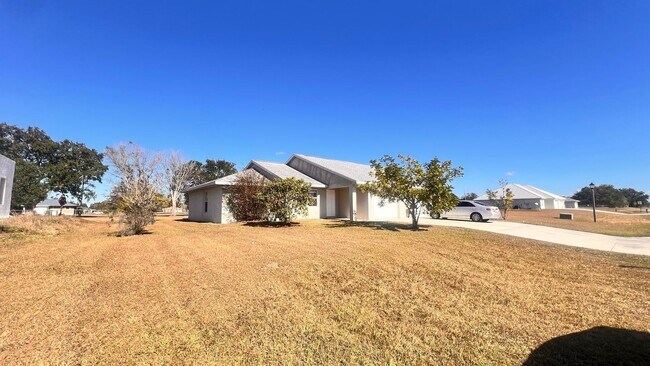 Building Photo - Lovely, Spacious 2 Bedroom, 2 Bathroom Home in Sebring!!