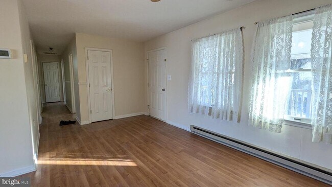 Building Photo - 150 Nightingale Ave