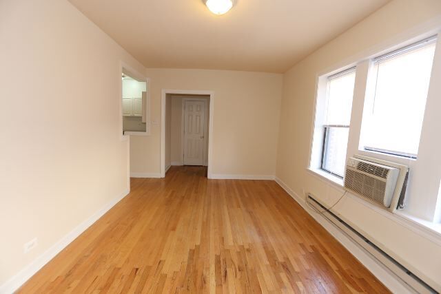 Building Photo - 3727 N Pine Grove Ave