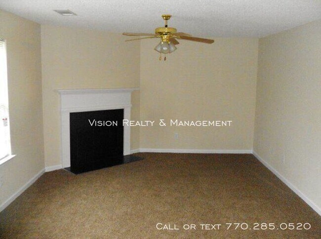 Building Photo - 124 Pin Oak Trail