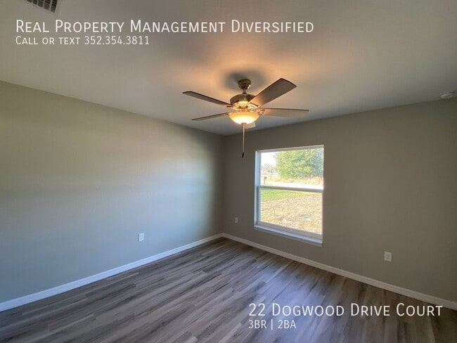 Building Photo - 22 Dogwood Dr Ct