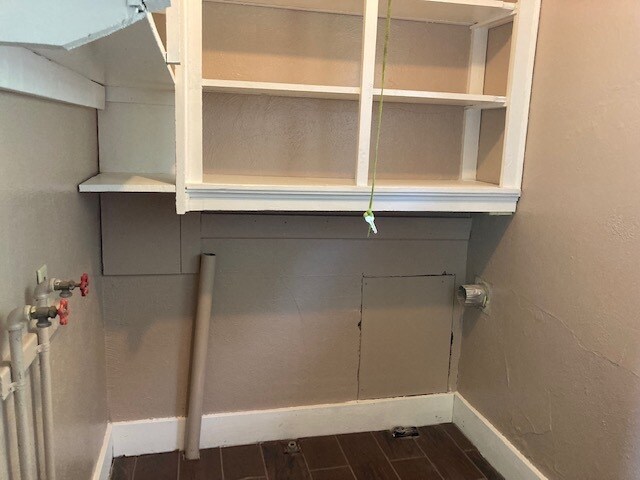 Building Photo - 812 N Minnesota Ave