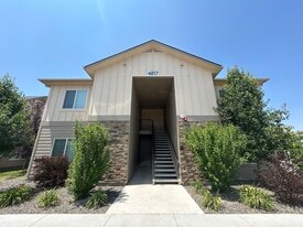 Building Photo - 4817 Continental Ln