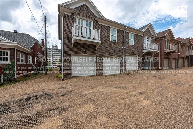 Primary Photo - 1380 W Cleveland St