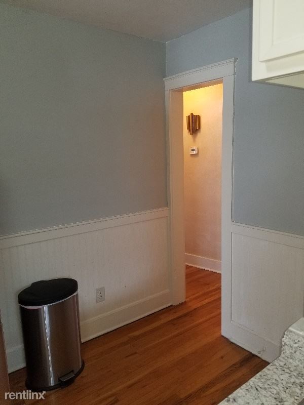 Building Photo - 2 br, 1 bath Apartment - 420 E Elizabeth St