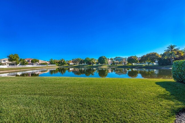 Building Photo - 102 Ibisca Terrace