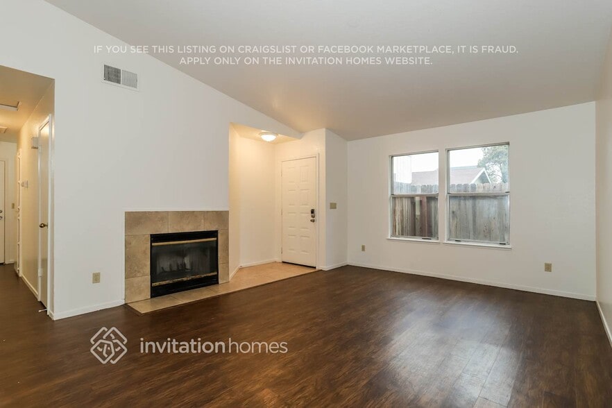 Building Photo - 243 Madera Ct