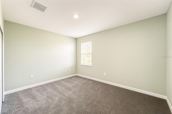 Building Photo - 2037 Lakeside Ave