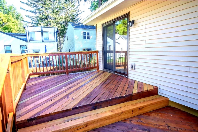 Building Photo - 6407 Carpenter Ave