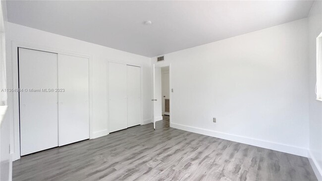 Building Photo - 8483 SW 137th Ave