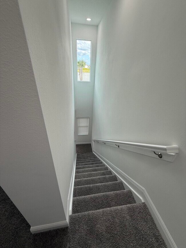 Building Photo - 4718 Longwood Lk Sq