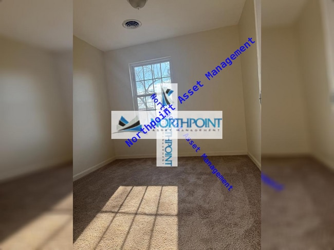 Building Photo - !!MOVE IN SPECIAL: $500 OFF on 2nd MONTH RENT with APPROVED APPLICANT!!