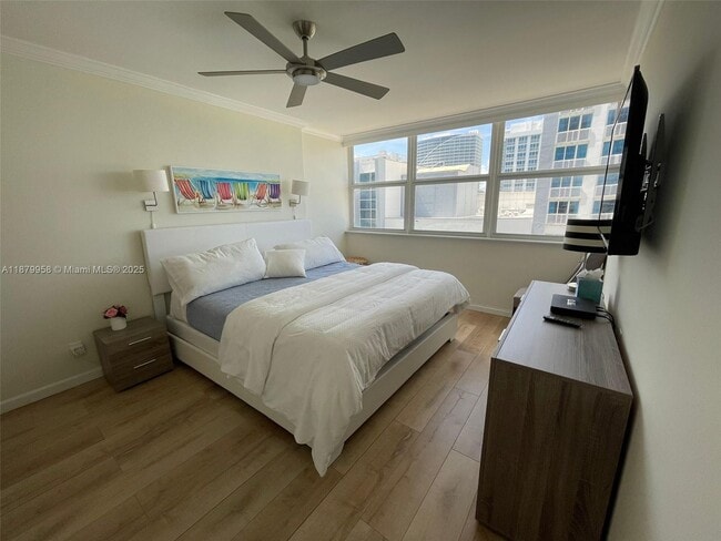 Building Photo - 209 N Fort Lauderdale Beach Blvd