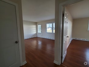 Building Photo - 24 Beaver Ave