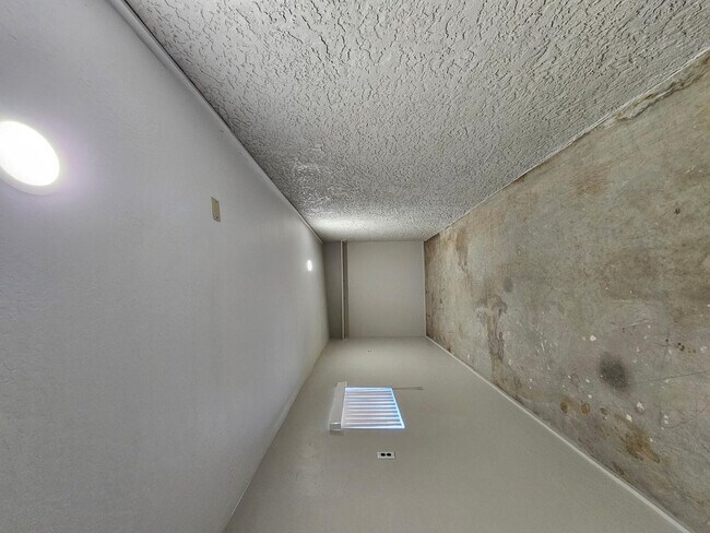 Building Photo - 8702 W Pinnacle Peak Rd