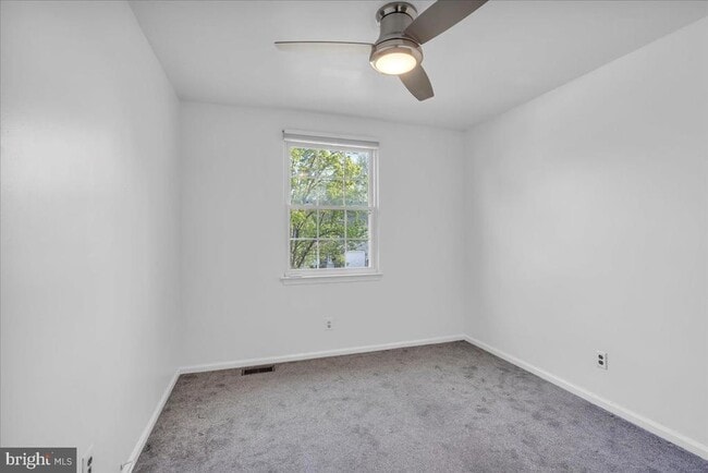 Building Photo - 506 Hazelwood Ln