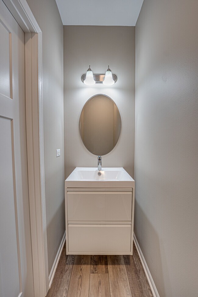 Building Photo - 3783 Bailey Rd