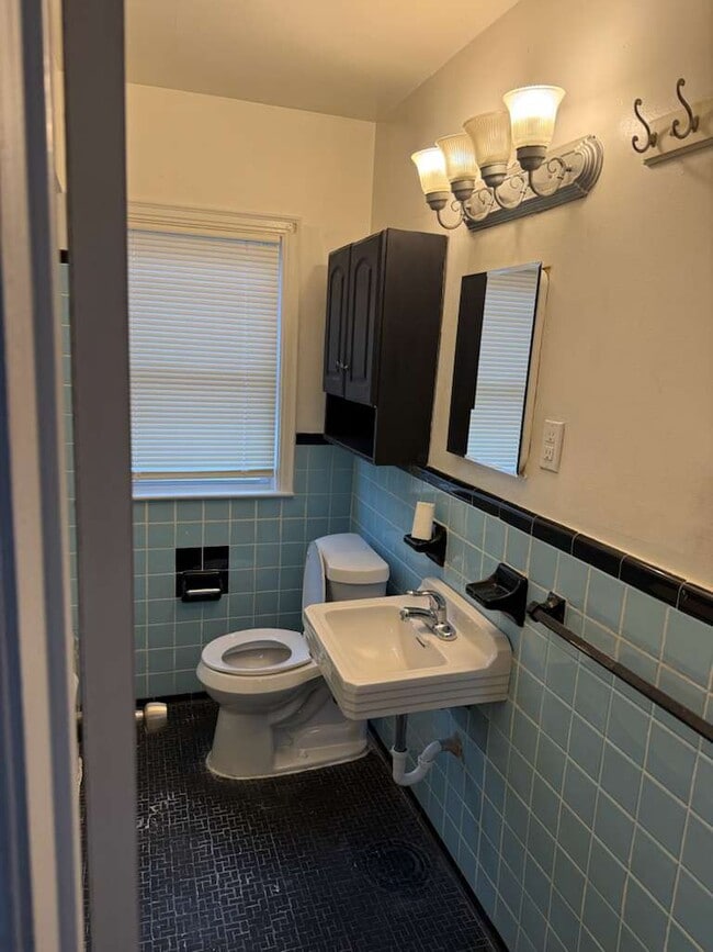 Building Photo - 19784 Patton St