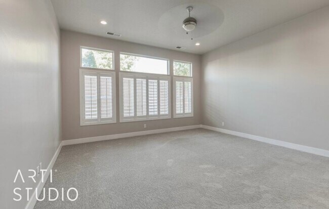 Building Photo - 3933 S Steeplechase Rd