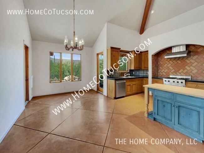 Building Photo - 12235 E Horsehead Rd