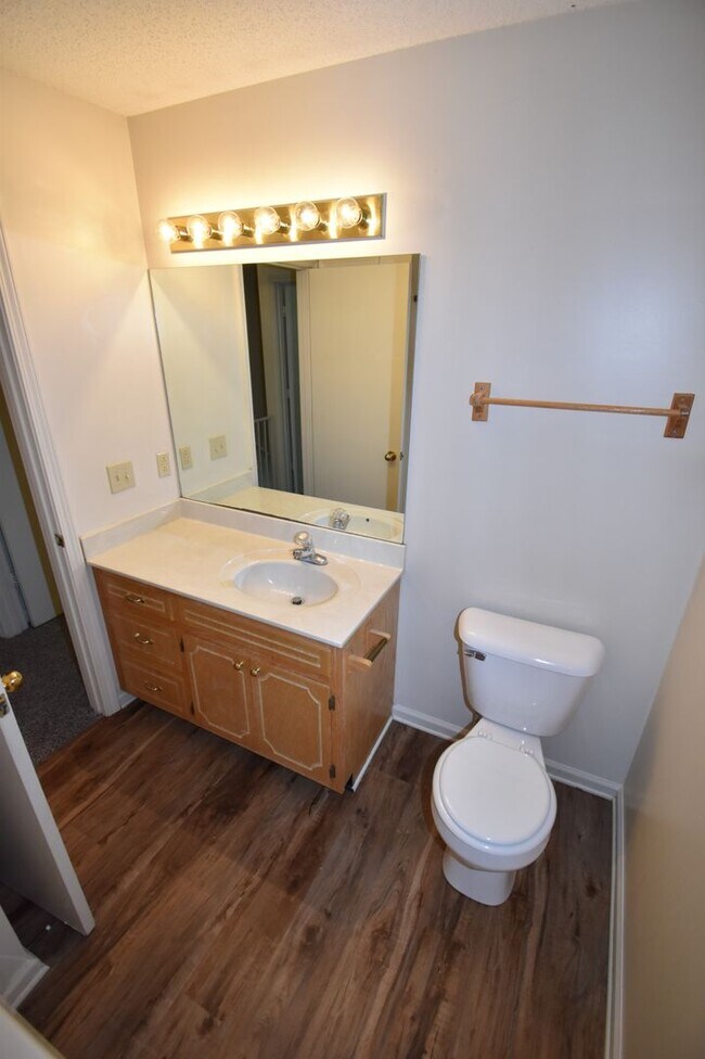 Building Photo - Forbes Avenue-248