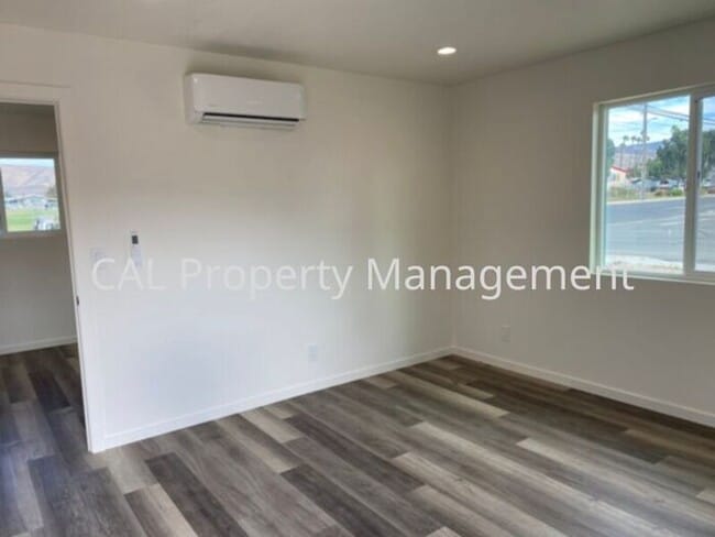 Building Photo - 1 Bed/1 Bath in Soledad, CA!