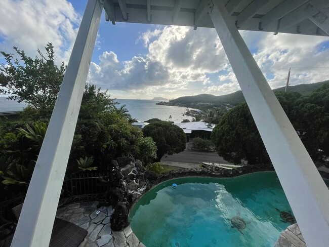 Building Photo - 1 bedroom with Kaneohe Bay Views & pool