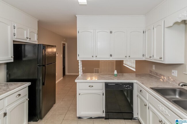 Building Photo - 12298 Richard St