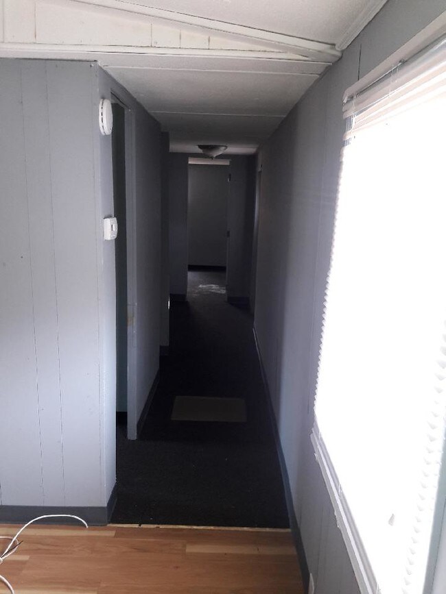 Building Photo - 509 Catawba Point Way