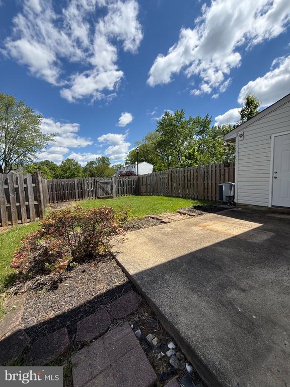 Building Photo - 338 Nansemond St SE