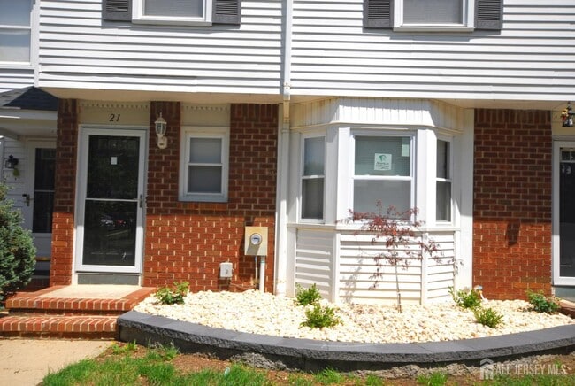 Building Photo - 21 Rosewood Ct