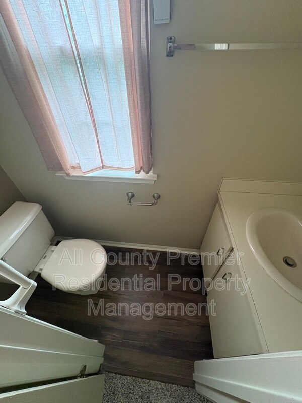 Building Photo - 3605 Pinhorn Dr
