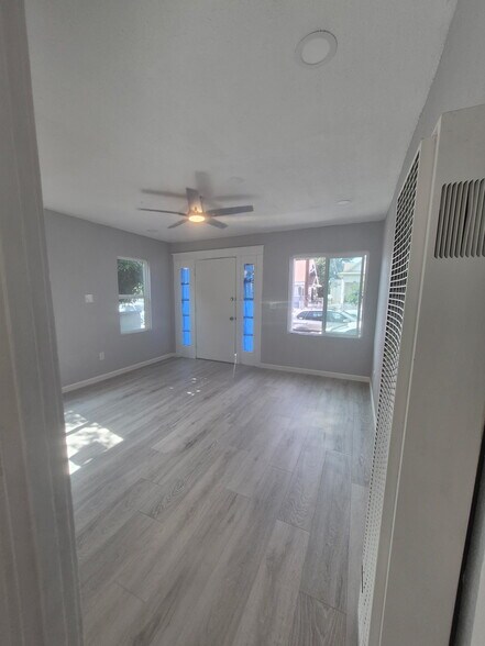 Building Photo - 3710 Wall St