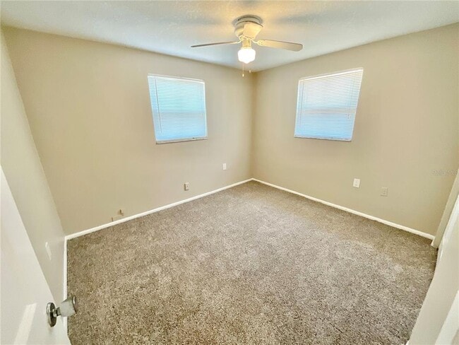 Building Photo - 3054 Primrose Dr