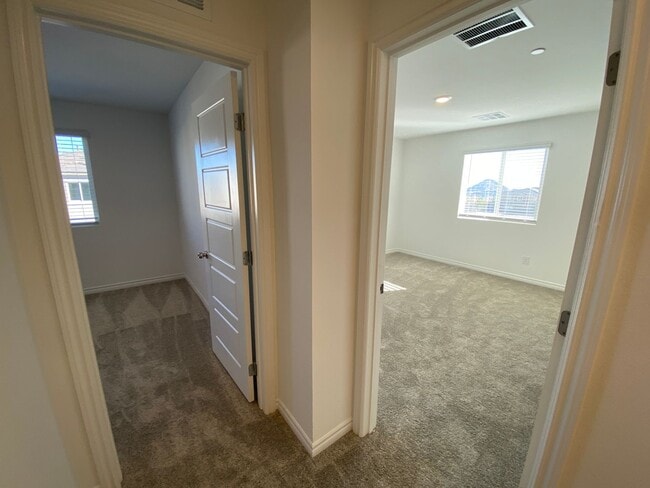 Building Photo - new build 4 bedroom house