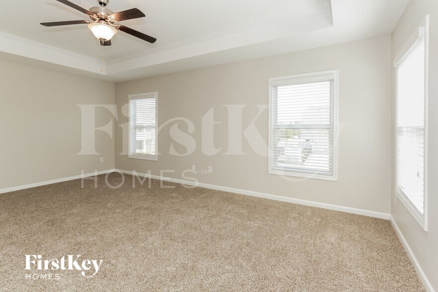 Building Photo - 9805 Rayneridge Drive