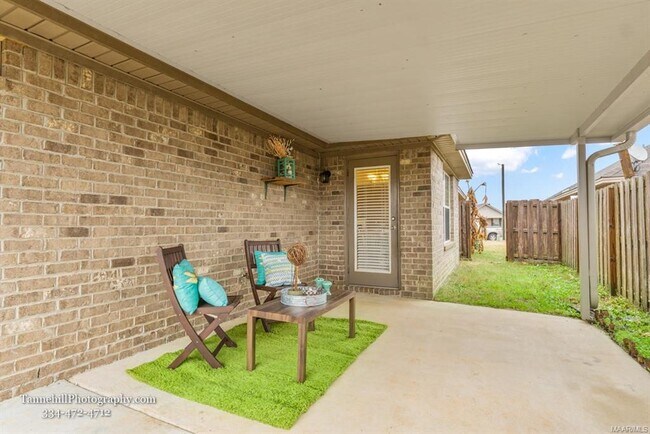 Building Photo - 1641 Buena Vista Blvd